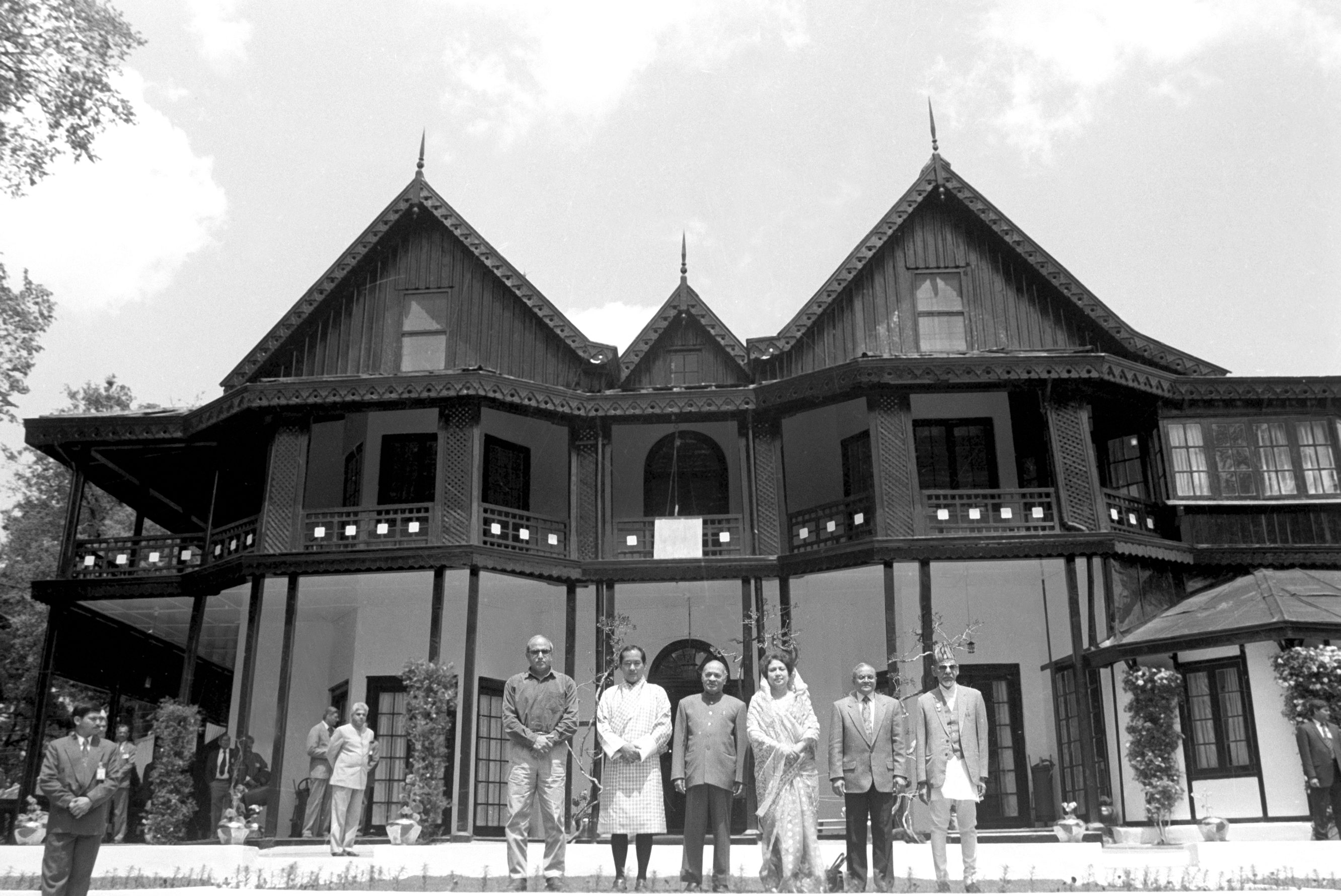 His Majesty Jigme Singye Wangchuck, The Fourth King of Bhutan at the retreat of 8th SAARC Summit at Mashobra, Shimla.
(03 May 1995)
