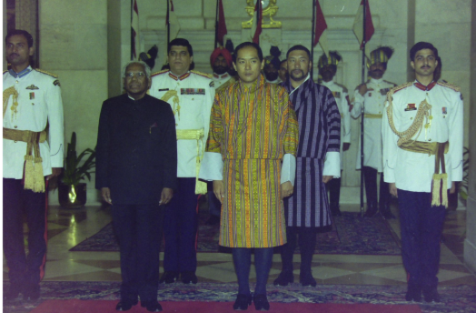 His Majesty Jigme Singye Wangchuck, The Fourth King of Bhutan with Shri K. R. Narayanan, President of India at New Delhi.
(1998)
