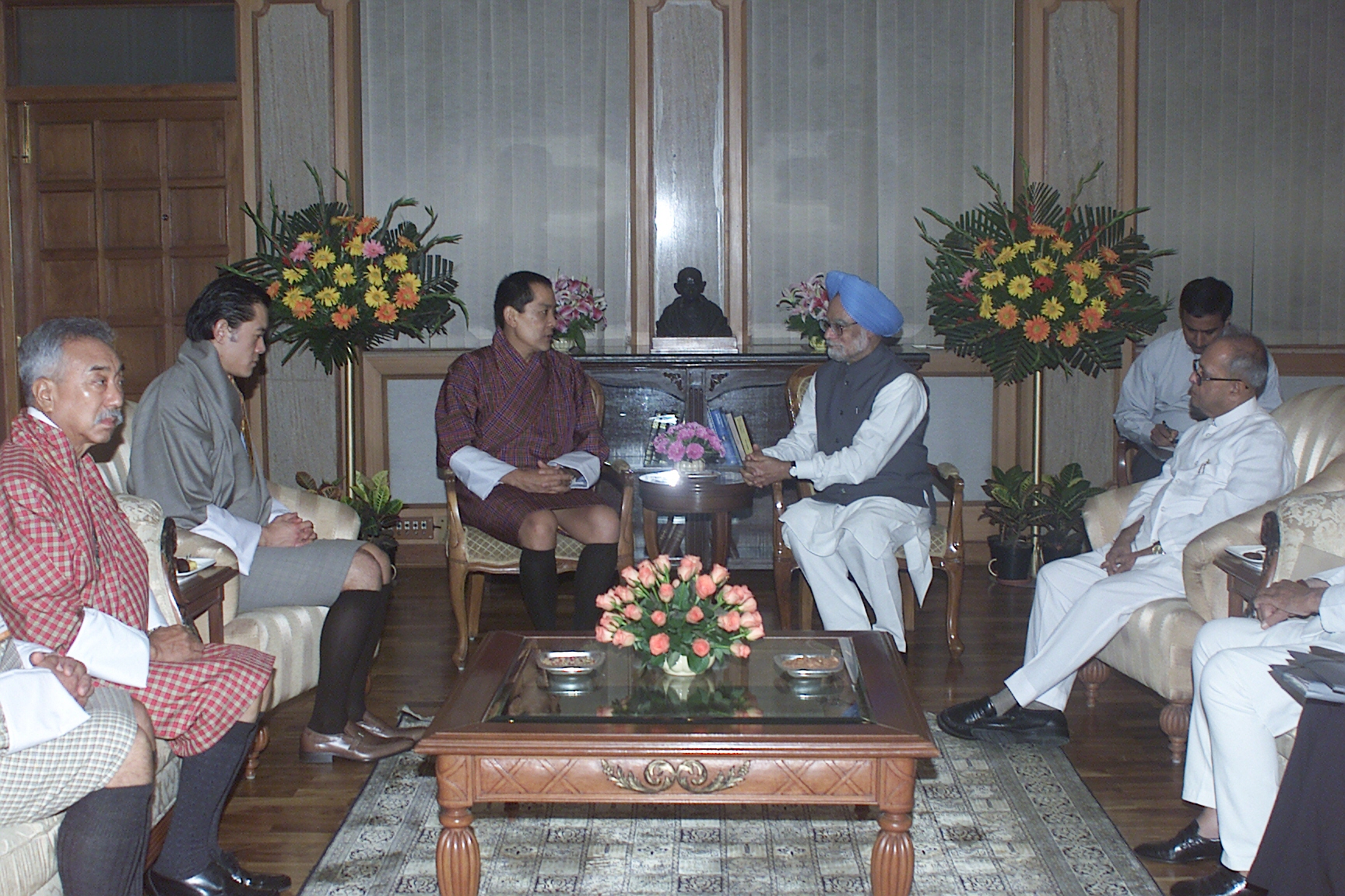 His Majesty Jigme Singye Wangchuck, The Fourth King of Bhutan with Dr. Manmohan Singh, Prime Minister of India, at New Delhi. 
(August 2005)
