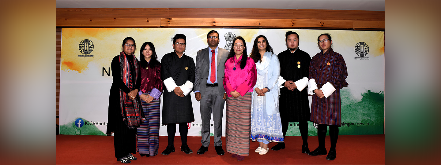  An interesting experience sharing session by Bhutanese filmmakers who attended 
@DIFFindia
 2023, supported by India-Bhutan Foundation & 
@Samuhott2021
. “Mountain Man" by Arun Bhattarai - a Bhutanese documentary showcased at 
@DIFFindia
, was also screened and appreciated by everyone.