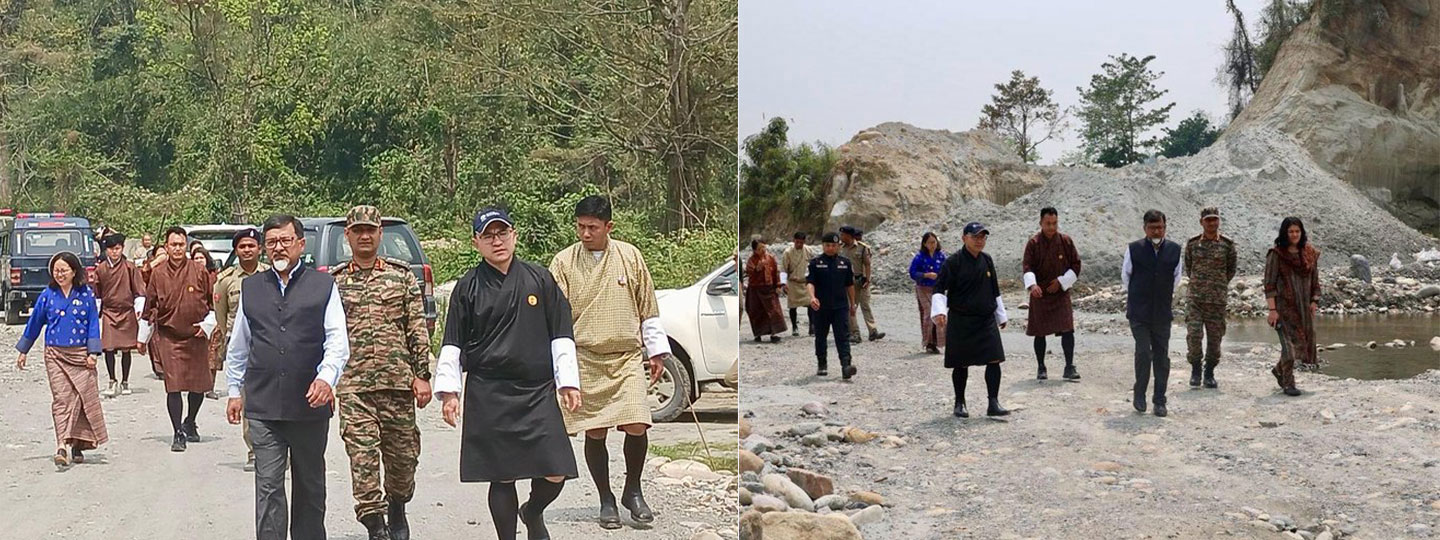  Ambassador @SudhakarDalela and Lyonpo Younten Phuntsho reviewed the 58 km Samrang-Jomotsangkha road project, enhancing India-Bhutan connectivity.