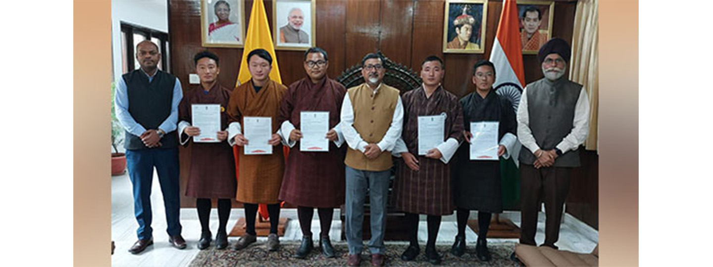  Congratulations to the second batch of Bhutanese students for awards of Nalanda University scholarships.